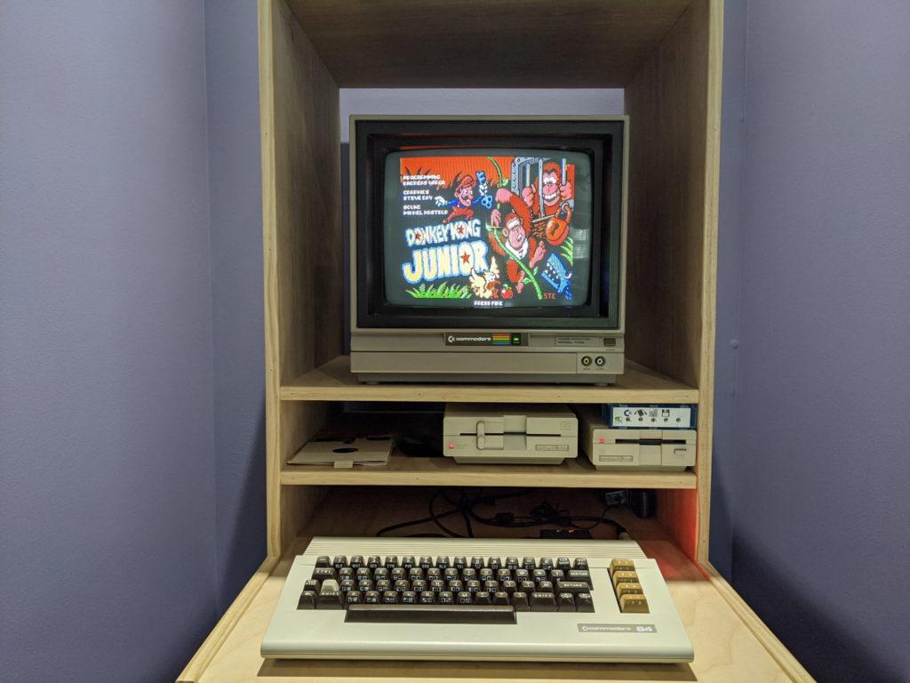 Running a ZoomFloppy Pi copied disk image from the Commodore 1541 floppy drive